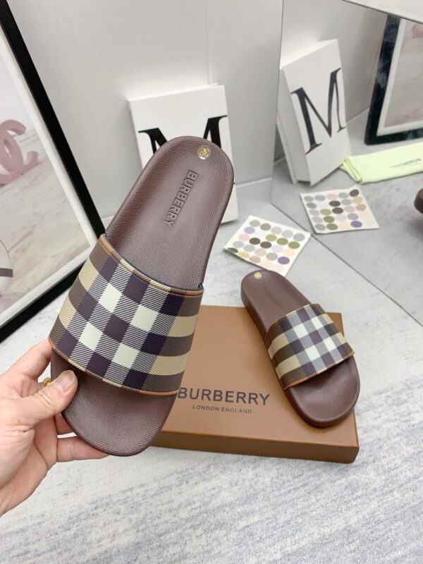 Slip Sandal Hightest
