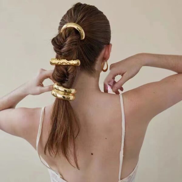 Minimalist Alloy Ring Semi-curved Hair